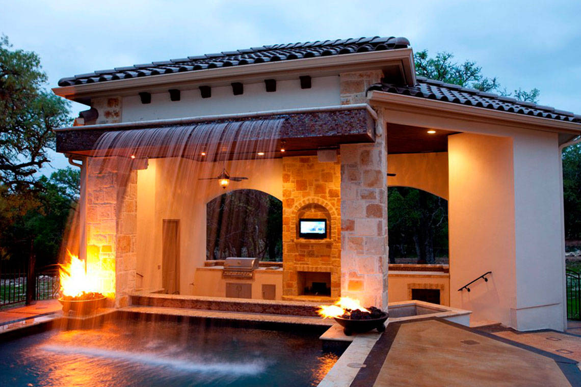 outdoor kitchen with waterfall